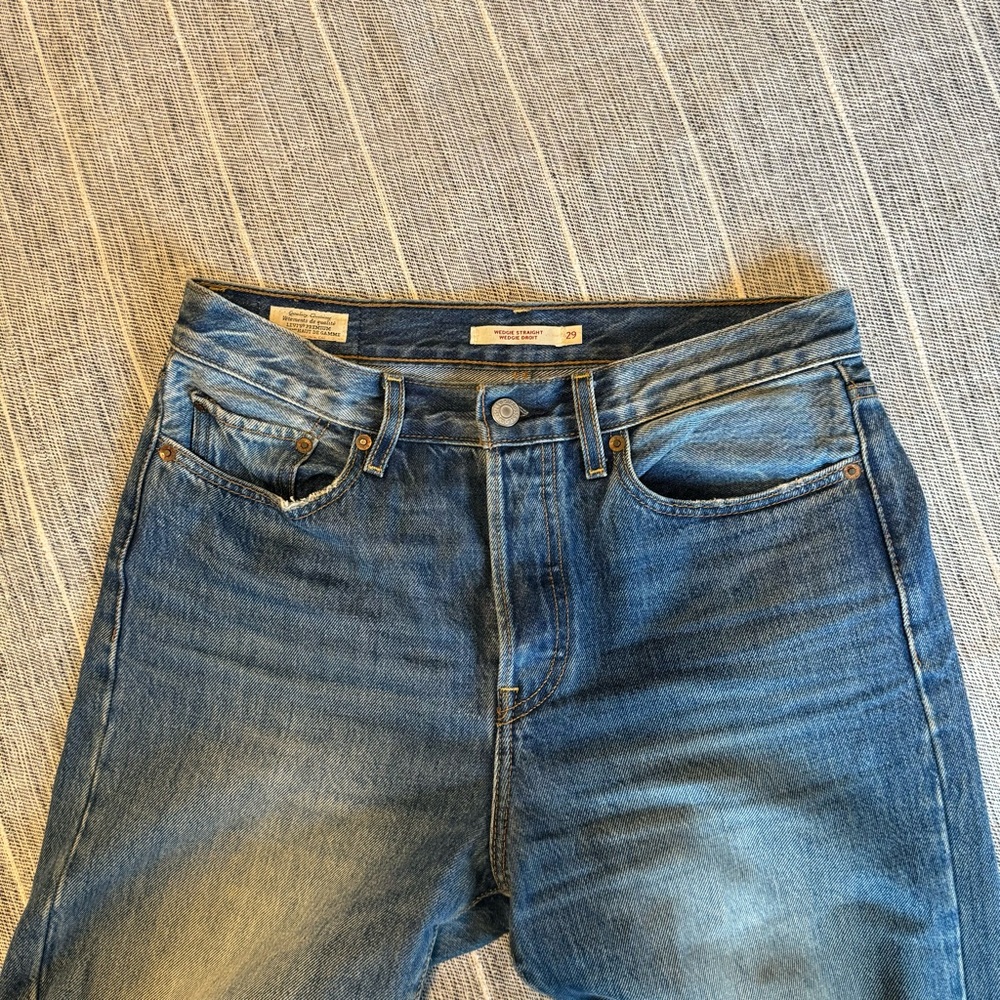 Levi’s wedgie pants - Picture 1 of 4